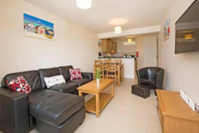 Stylish & Spacious 2BD Apartment Westbeach Resort